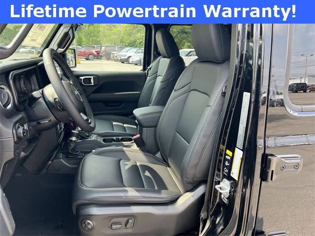 Thumbnail: 2025 Jeep Gladiator - 10