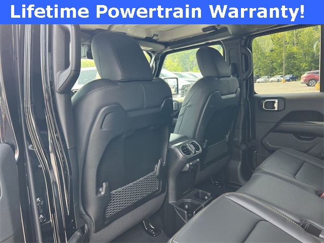 Thumbnail: 2025 Jeep Gladiator - 12