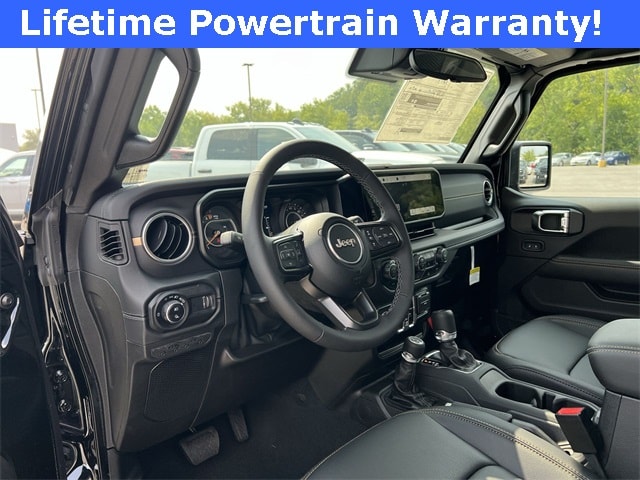 Thumbnail: 2025 Jeep Gladiator - 2