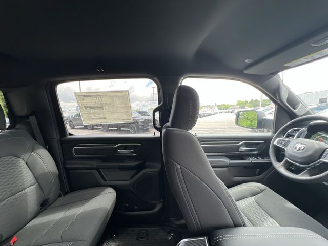 Thumbnail: 2026 RAM 1500 - 28