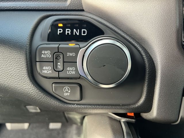 Thumbnail: 2026 RAM 1500 - 33