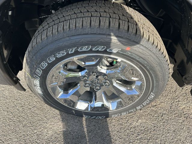 Thumbnail: 2026 RAM 1500 - 8