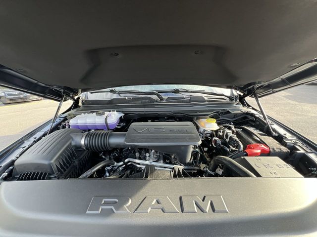 Thumbnail: 2026 RAM 1500 - 9