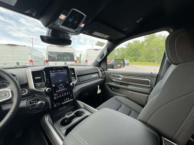 Thumbnail: 2026 RAM 1500 - 10