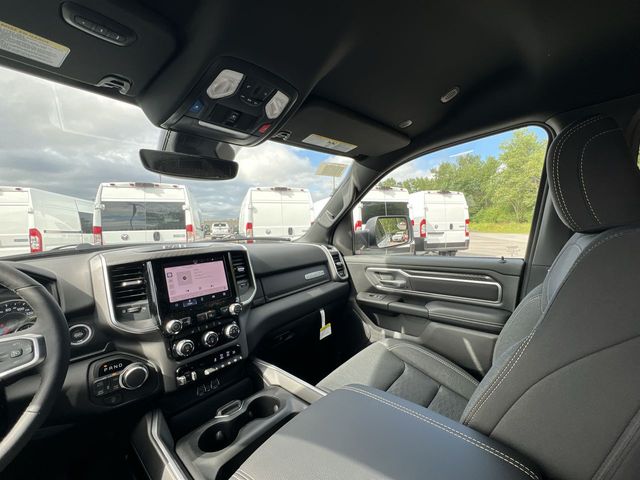 Thumbnail: 2026 RAM 1500 - 9