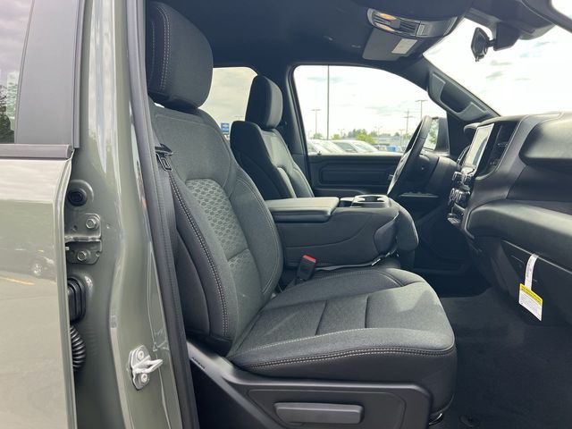 Thumbnail: 2026 RAM 1500 - 32
