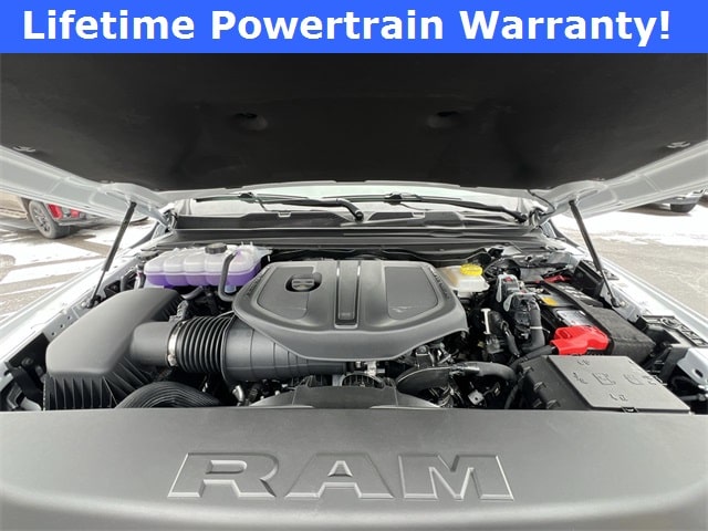 Thumbnail: 2026 RAM 1500 - 8