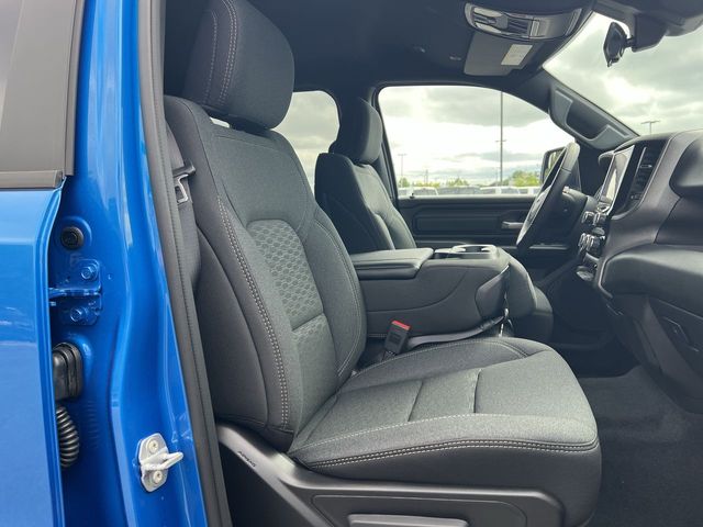 Thumbnail: 2026 RAM 1500 - 32