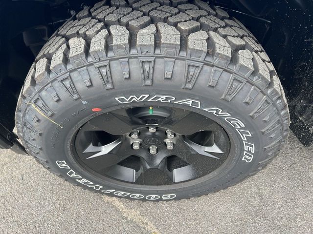 Thumbnail: 2026 RAM 1500 - 7