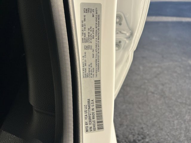 Thumbnail: 2026 RAM 1500 - 19