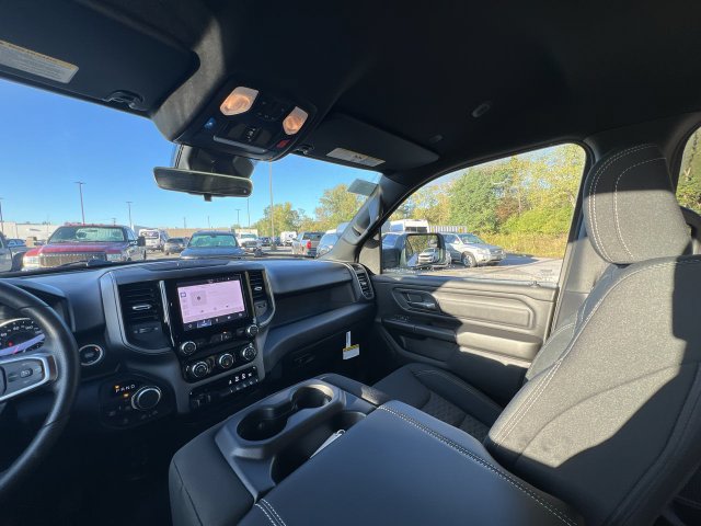 Thumbnail: 2026 RAM 1500 - 9