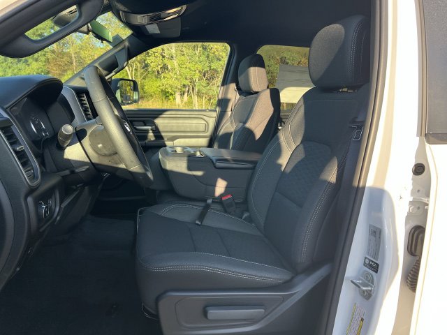 Thumbnail: 2026 RAM 1500 - 10