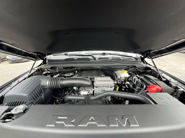 Thumbnail: 2026 RAM 1500 - 9