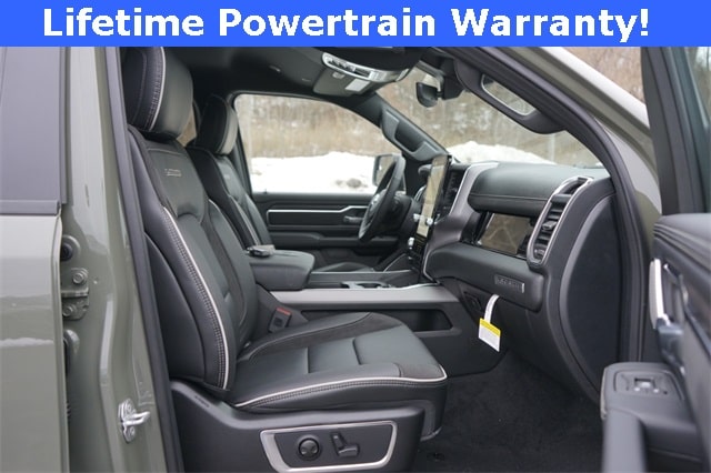 Thumbnail: 2026 RAM 1500 - 10