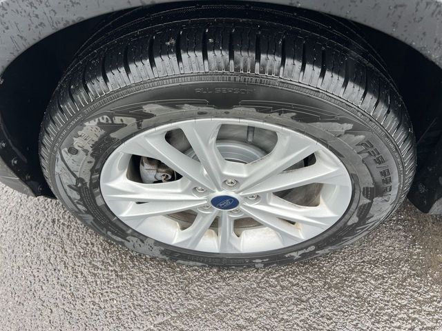 Thumbnail: 2019 Ford Escape - 8