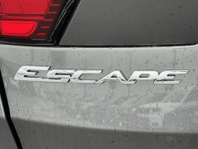 Thumbnail: 2019 Ford Escape - 7
