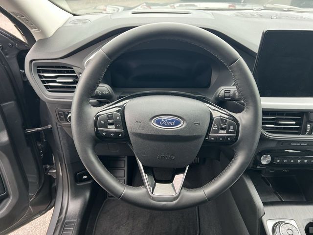 Thumbnail: 2023 Ford Escape - 33