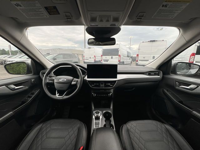 Thumbnail: 2023 Ford Escape - 2