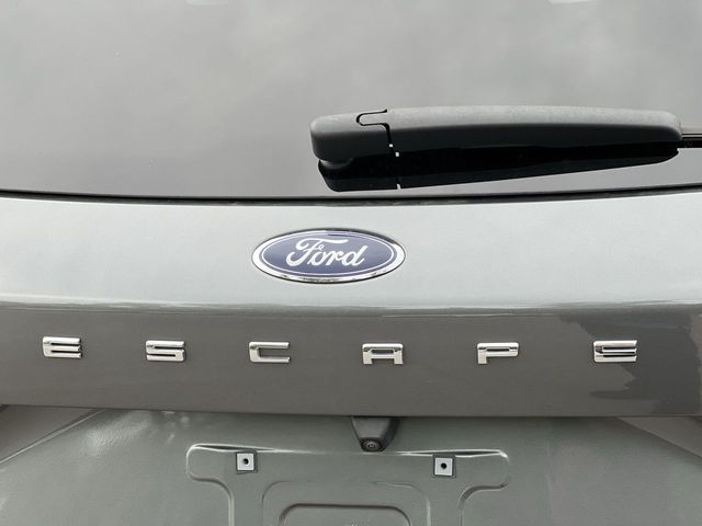 Thumbnail: 2023 Ford Escape - 15