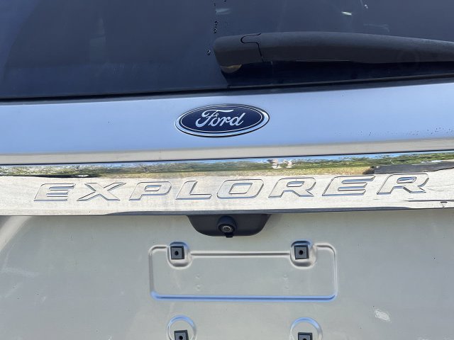 Thumbnail: 2021 Ford Explorer - 7