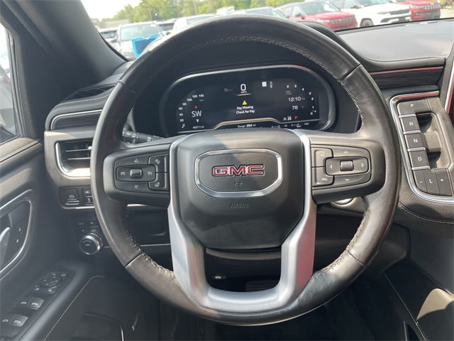 2022 GMC Yukon XL SLT 14