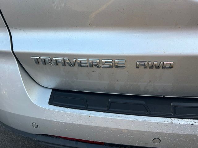 Thumbnail: 2017 Chevrolet Traverse - 7