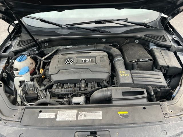 Thumbnail: 2017 Volkswagen Passat - 9