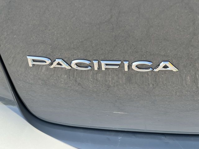 Thumbnail: 2023 Chrysler Pacifica - 7
