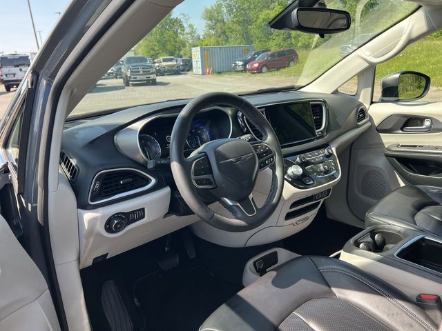 Thumbnail: 2023 Chrysler Pacifica - 14