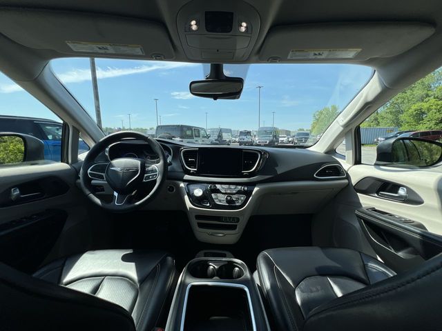 Thumbnail: 2023 Chrysler Pacifica - 2