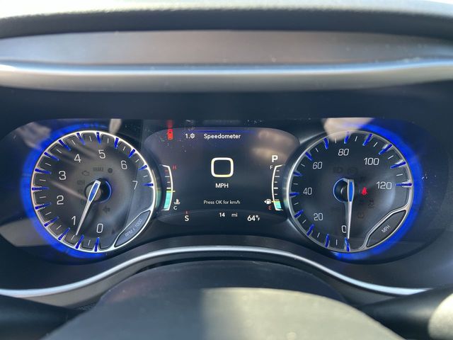 Thumbnail: 2027 Chrysler Pacifica - 17