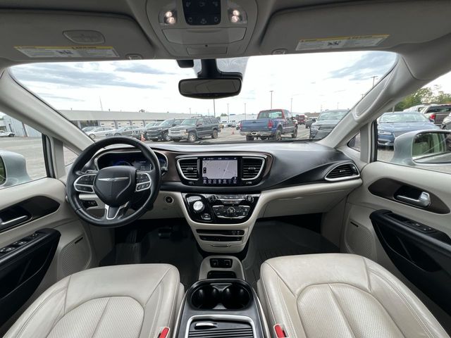 Thumbnail: 2019 Chrysler Pacifica - 2