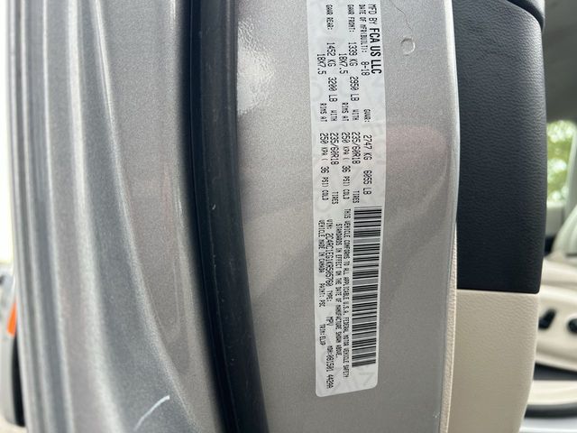 Thumbnail: 2019 Chrysler Pacifica - 20