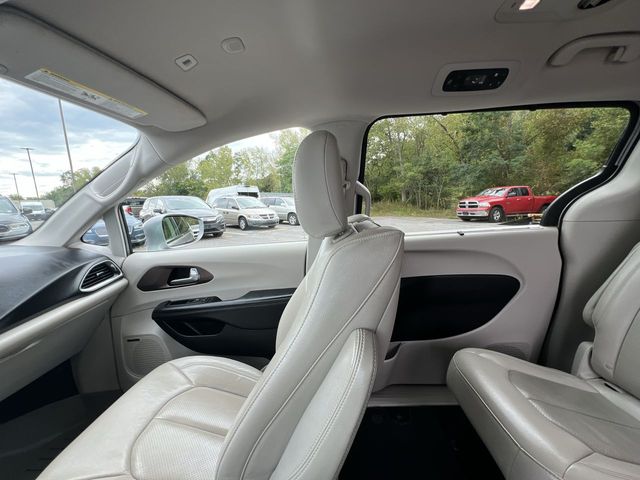 Thumbnail: 2019 Chrysler Pacifica - 13