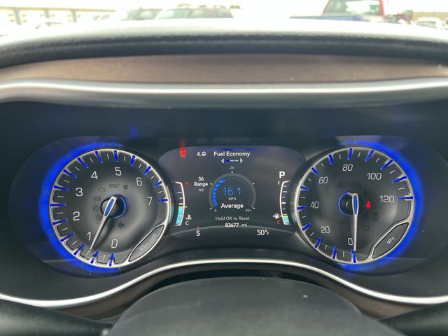 Thumbnail: 2019 Chrysler Pacifica - 17