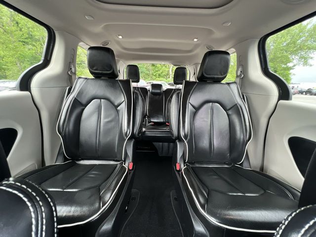 Thumbnail: 2022 Chrysler Pacifica - 26