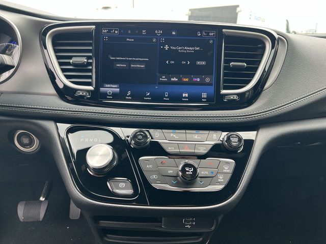 Thumbnail: 2027 Chrysler Pacifica - 16
