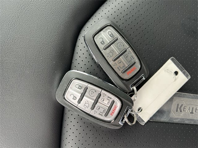 Thumbnail: 2026 Chrysler Pacifica - 19