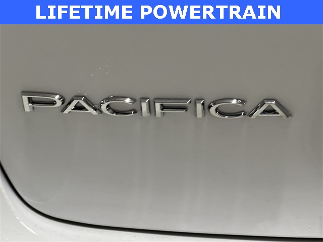 Thumbnail: 2026 Chrysler Pacifica - 7