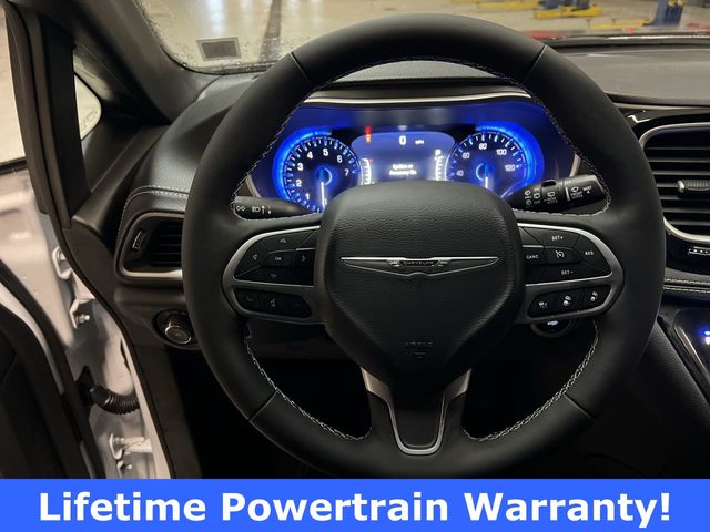 Thumbnail: 2026 Chrysler Pacifica - 14