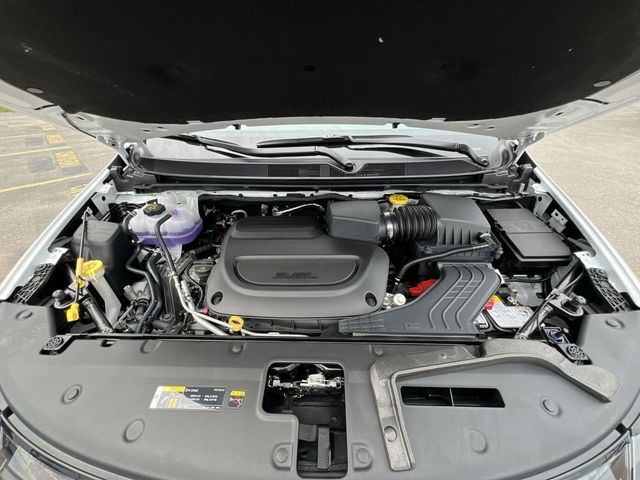 Thumbnail: 2027 Chrysler Pacifica - 9