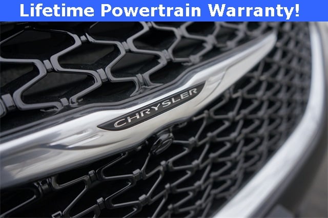 Thumbnail: 2026 Chrysler Pacifica - 25