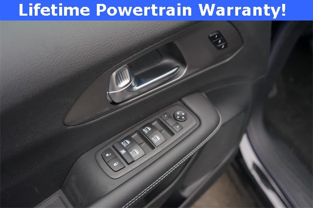 Thumbnail: 2026 Chrysler Pacifica - 26