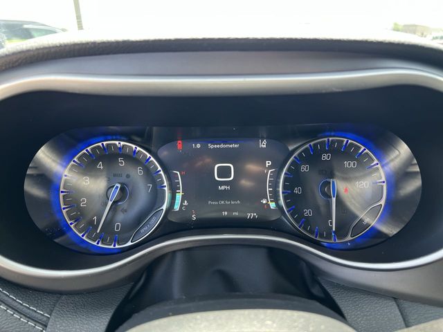 Thumbnail: 2027 Chrysler Pacifica - 16