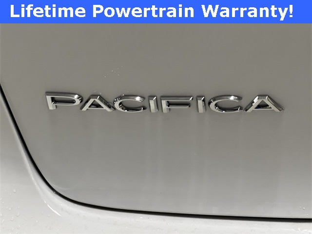 Thumbnail: 2026 Chrysler Pacifica - 7