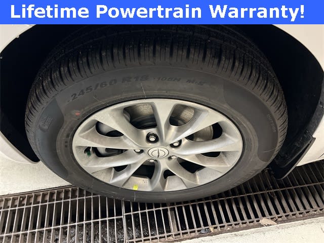 Thumbnail: 2026 Chrysler Pacifica - 8