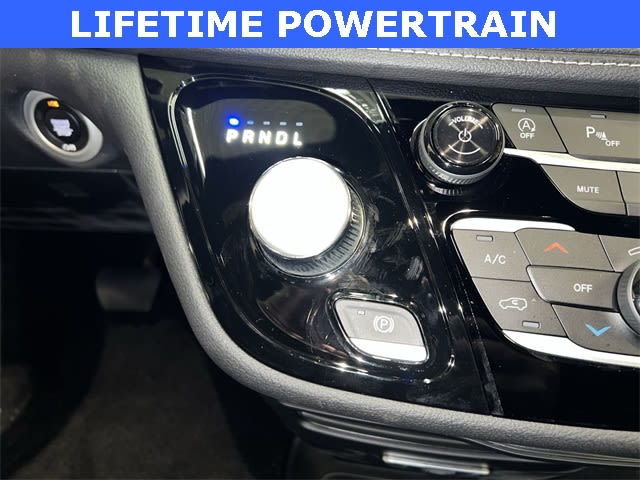 Thumbnail: 2026 Chrysler Pacifica - 26