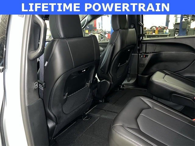 Thumbnail: 2026 Chrysler Pacifica - 13