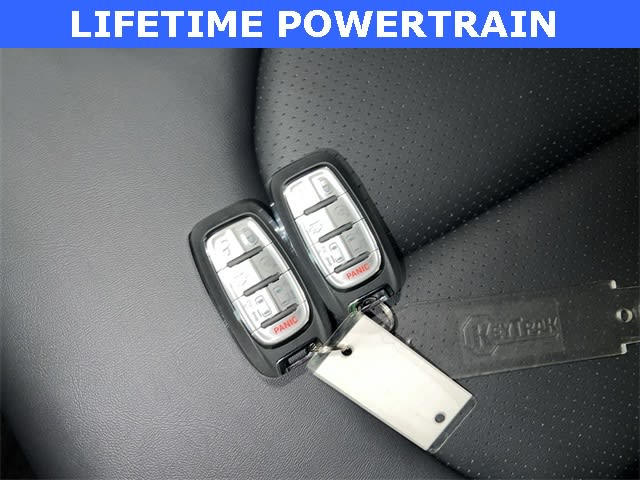 Thumbnail: 2026 Chrysler Pacifica - 18