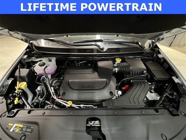 Thumbnail: 2026 Chrysler Pacifica - 9